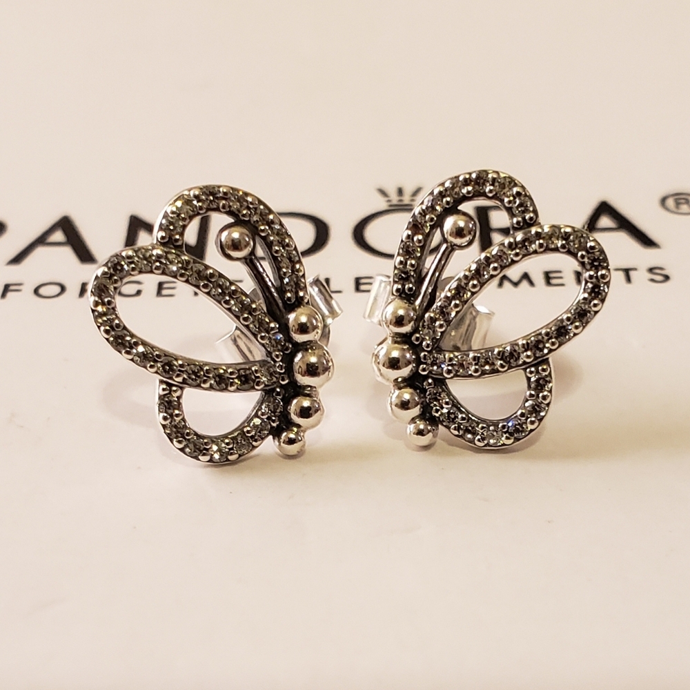 🦋 Authentic Pandora ⭐️RETIRED⭐️ BUTTERFLY EARRINGS